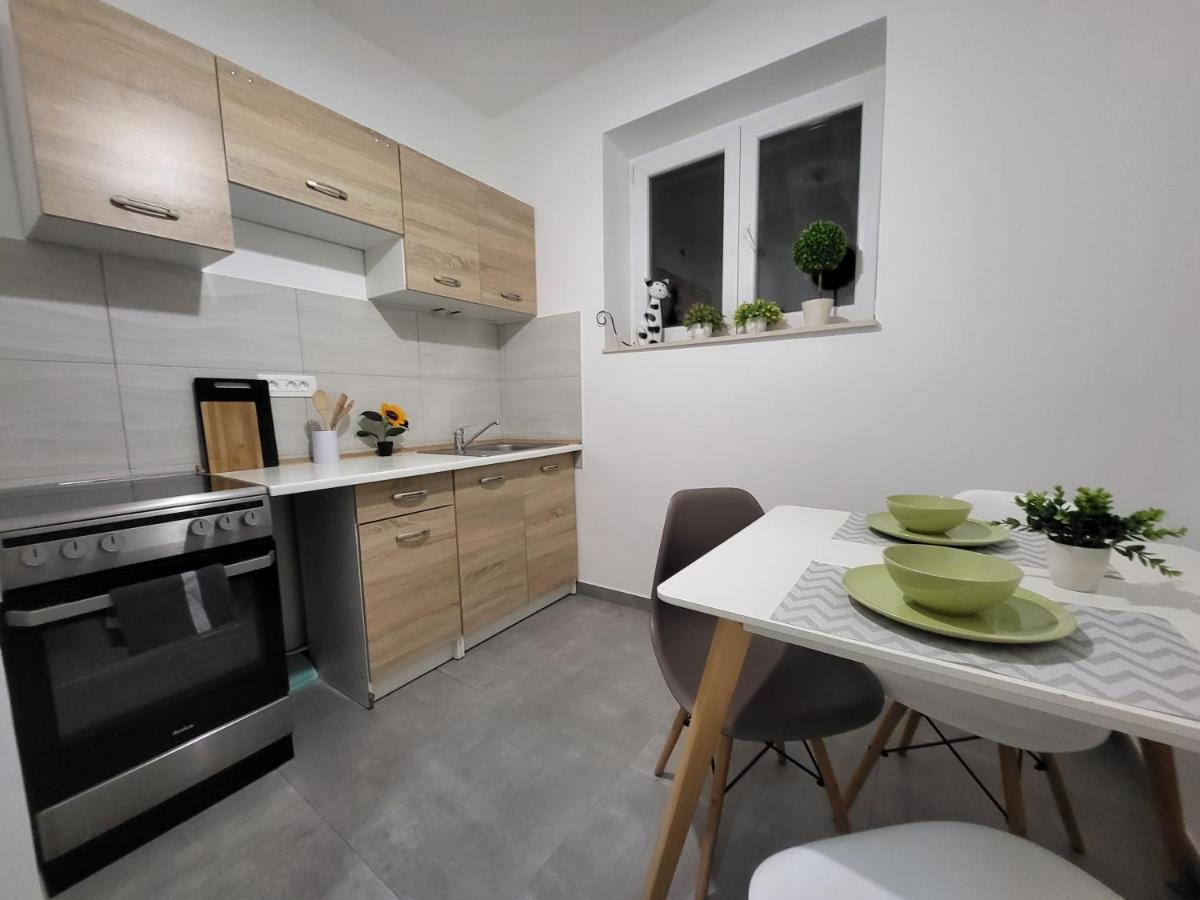 Cozy Apartment With Balcony 10 Min From The Beach リエカ エクステリア 写真