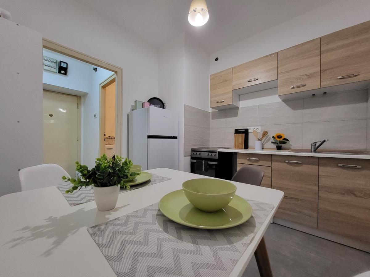Cozy Apartment With Balcony 10 Min From The Beach リエカ エクステリア 写真