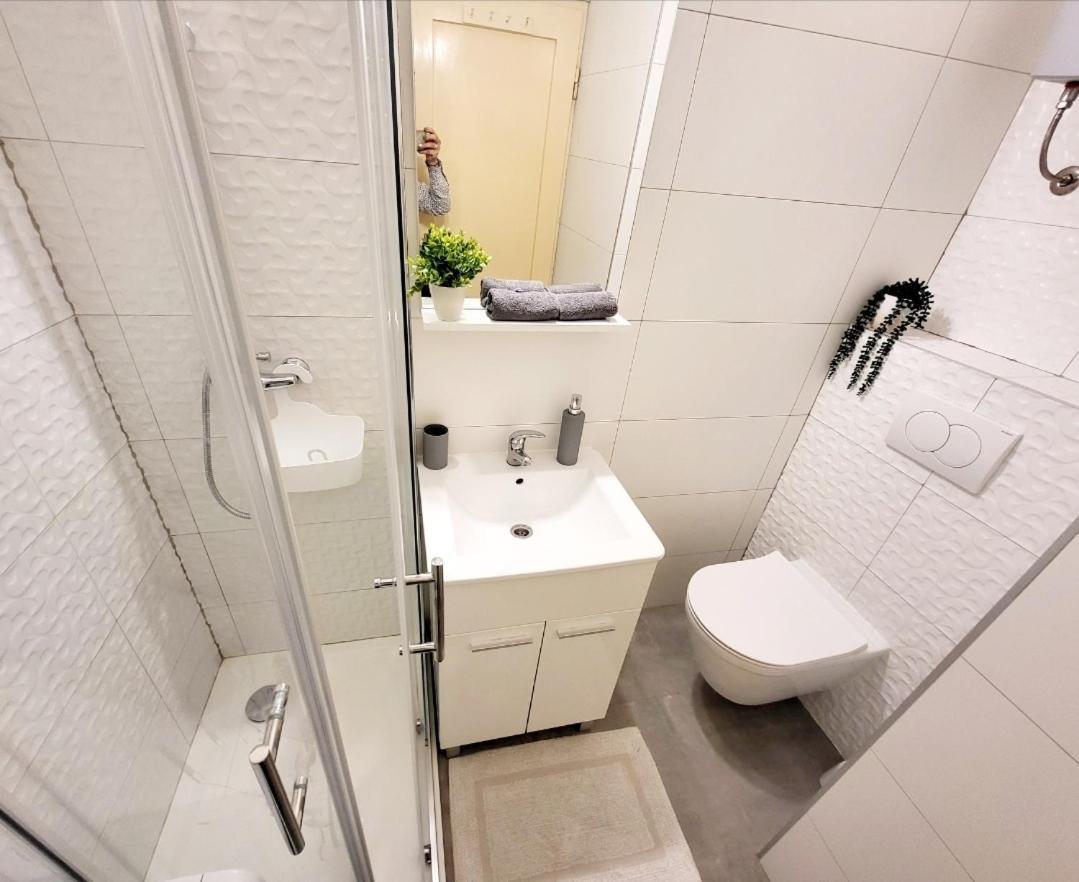 Cozy Apartment With Balcony 10 Min From The Beach リエカ エクステリア 写真
